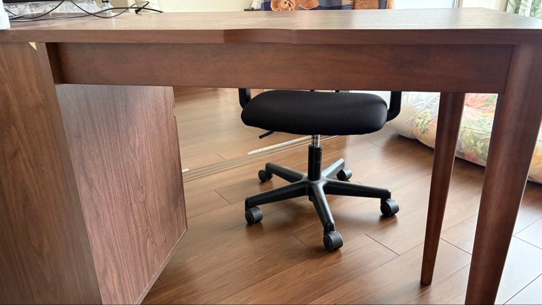 ブラウン木製デスク 引き出し付き　1月末廃棄予定