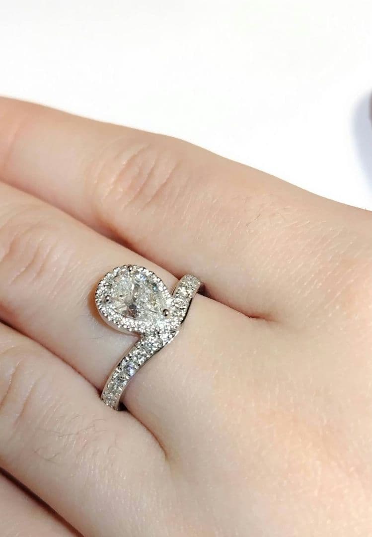 しのPT 950ダイヤモンドリング