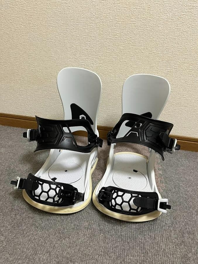 美品 UNION STRATA ユニオン ストラータ23-24モデル Mサイズ