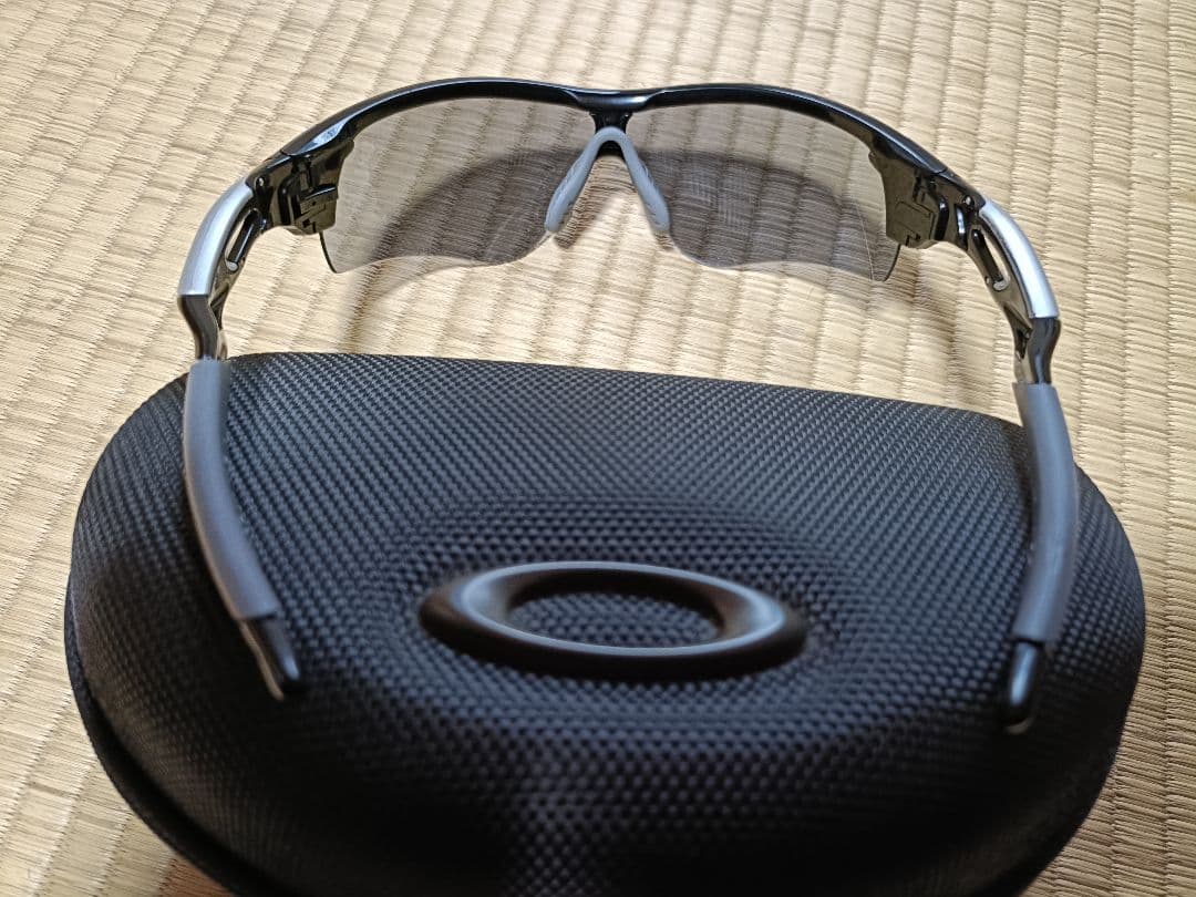 オークリー★サングラス新品イヤーソック ＆クリアレンズ付 レーダーロックパス