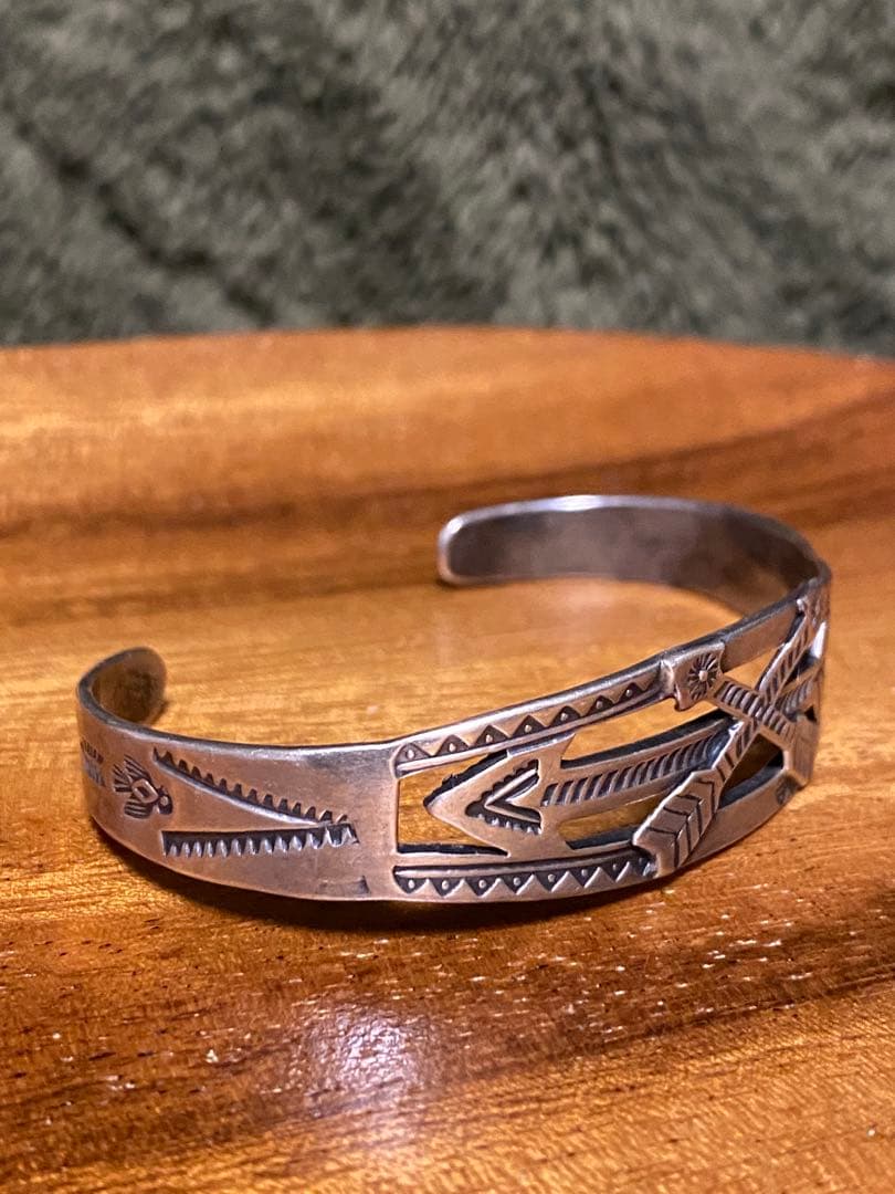 アロー　クロスアロー　サンダーバード　バングル　ヴィンテージ　インディアン