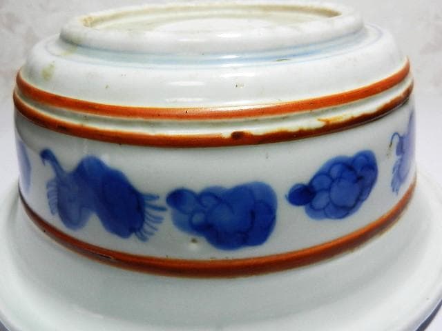 古伊万里染付「蓮と翡翠」の大鉢（概数　Ｄ２２ｃｍ、Ｈ１０ｃｍ、Ｗ１１２０ｇ）