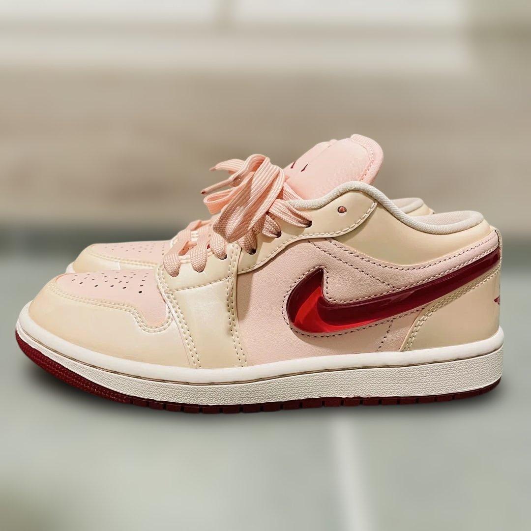 美品AIR JORDAN 1 LOW SE レッド キャンディスウッシュ