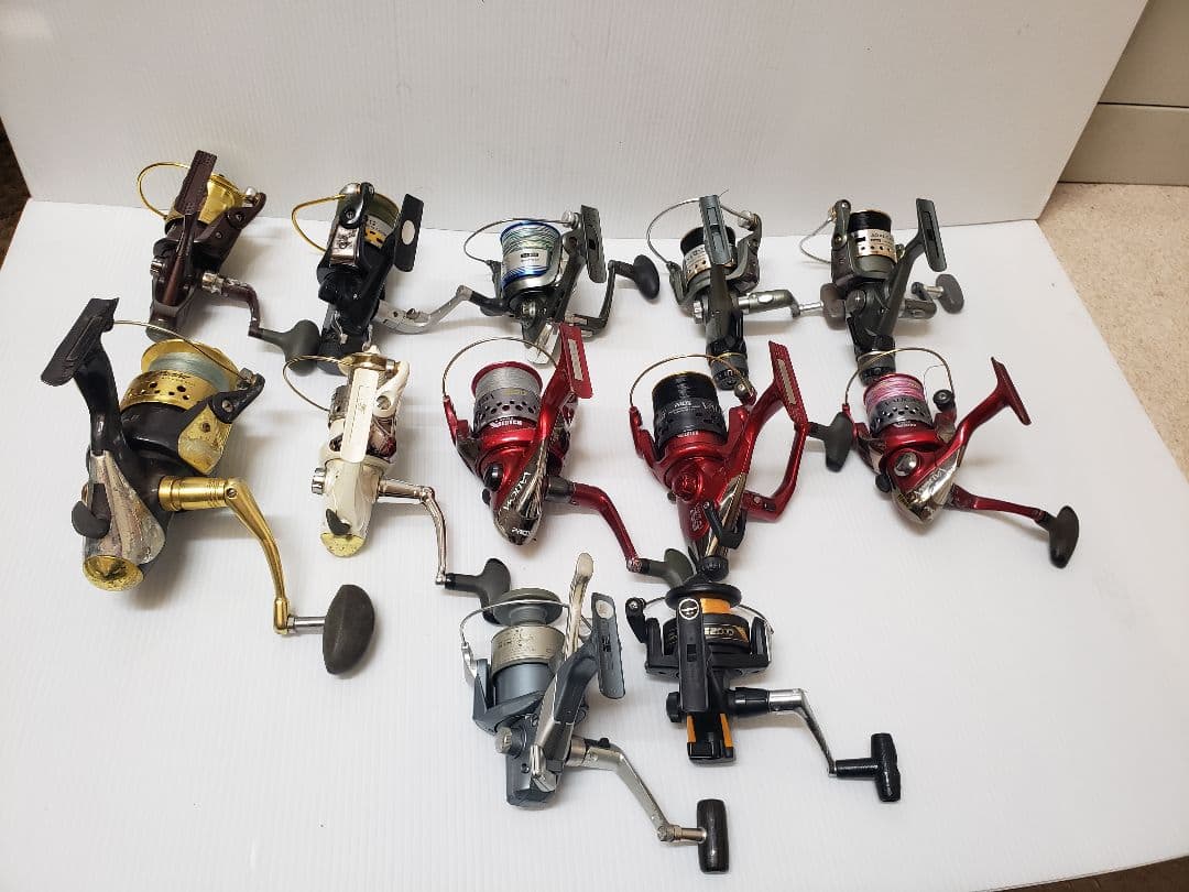 スピニングリール 12個セット