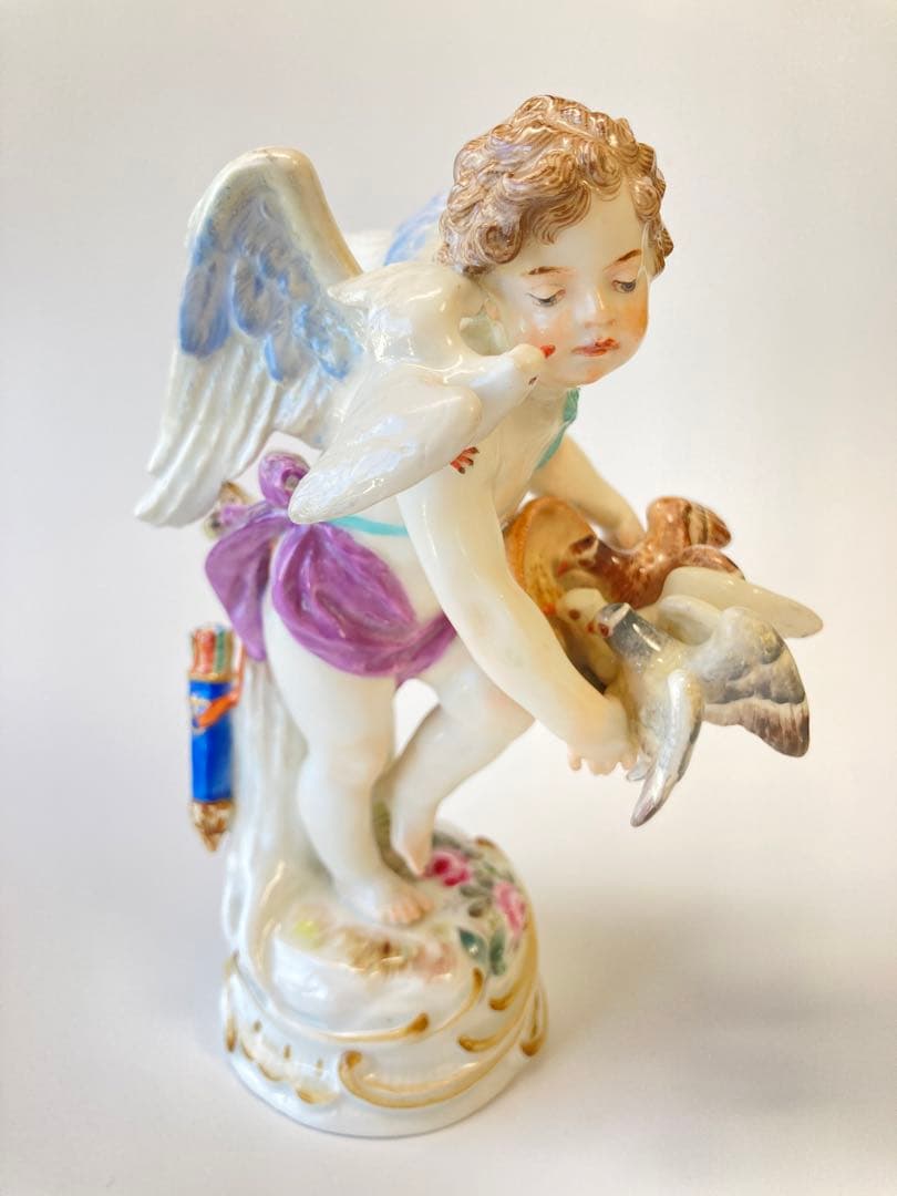古マイセン 人形 フィギュリン 「鳩に給餌する天使」 1級品　1898年