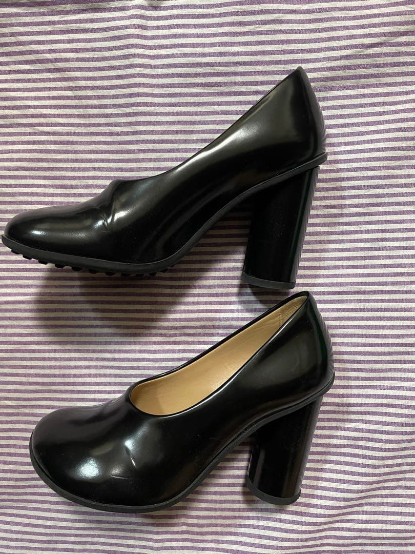 【中古】ボッテガヴァネタ　パンプス　黒　34サイズ　22センチ