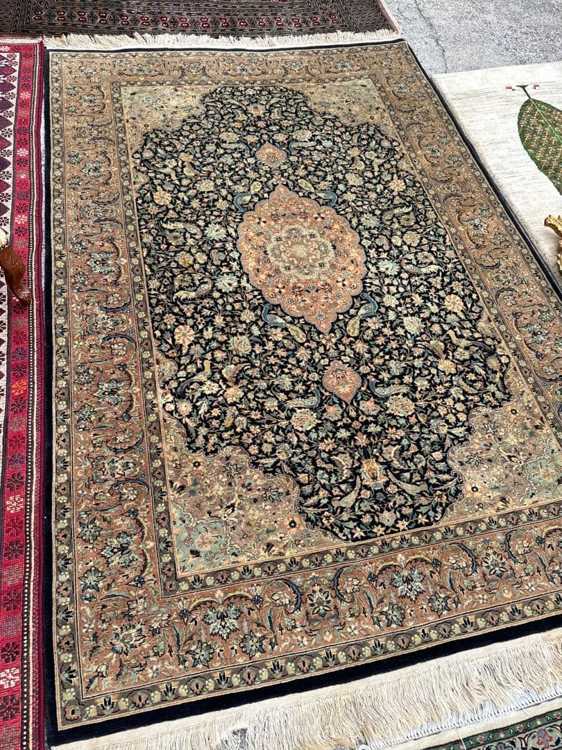 ペルシャ絨毯 約214×140cm ケルマン 花柄 手織りウール ヴィンテージ