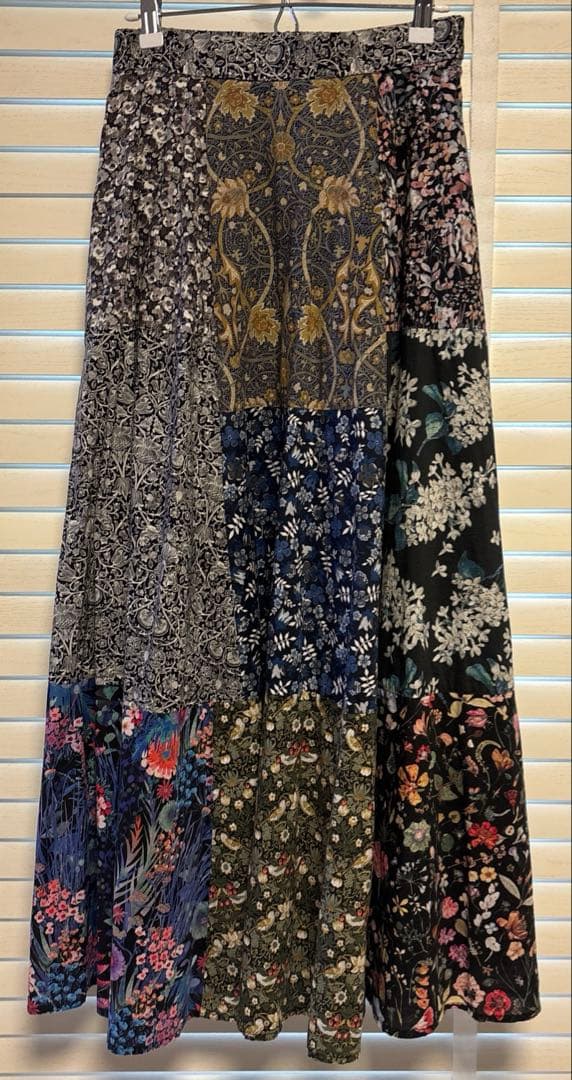AMERI VINTAGE　LIBERTY PATCHWORK SKIRT