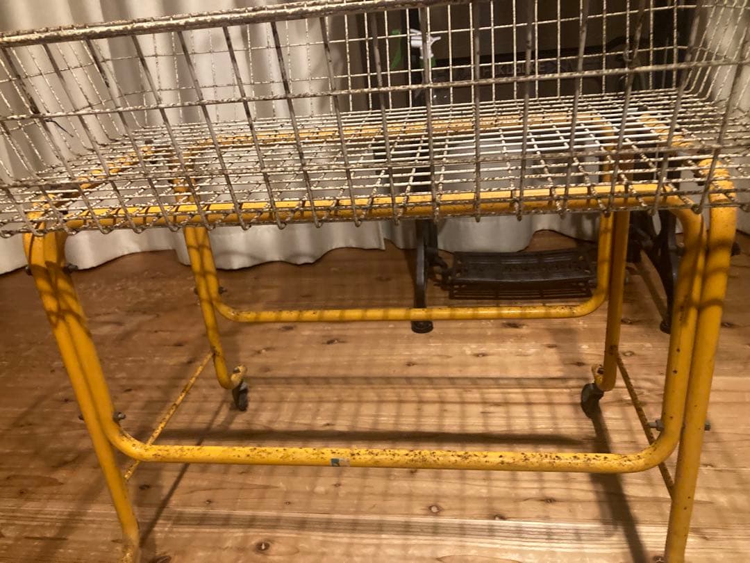 昭和レトロ　ワイヤーワゴン　キャスター付　店舗什器　超シャビージャンクガーデン③