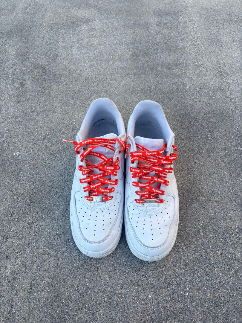 Nike Air Force 1 ホワイト supremeコラボ シュプフォース