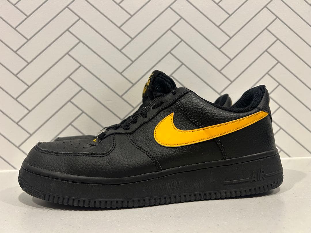 Nike Air Force 1 ブラック/イエロー　限定品