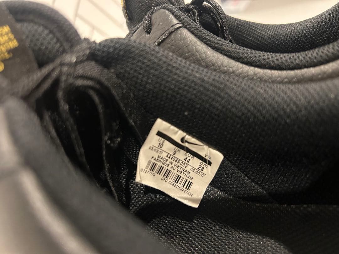 Nike Air Force 1 ブラック/イエロー　限定品