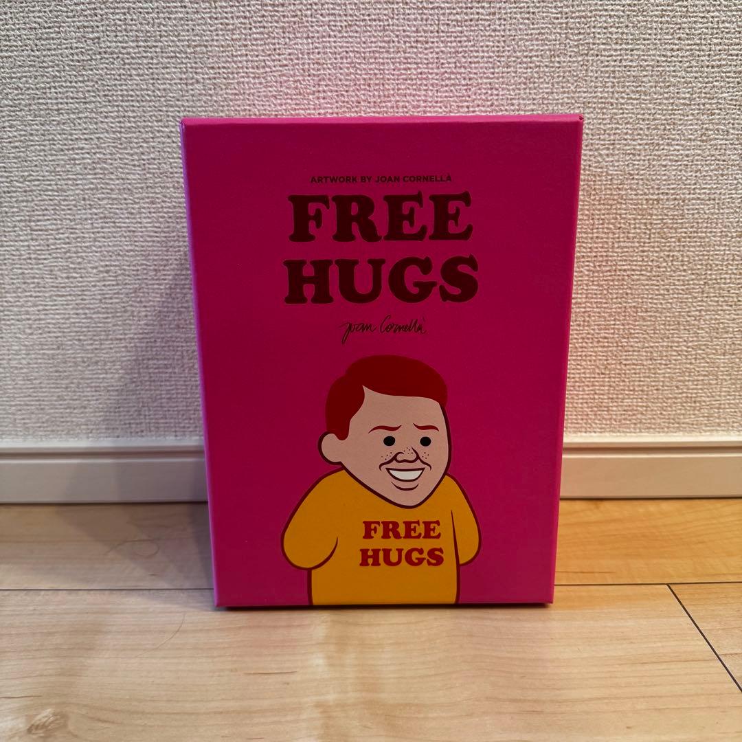 Joan Cornella Free Hugs ホアンコルネラ フィギュア
