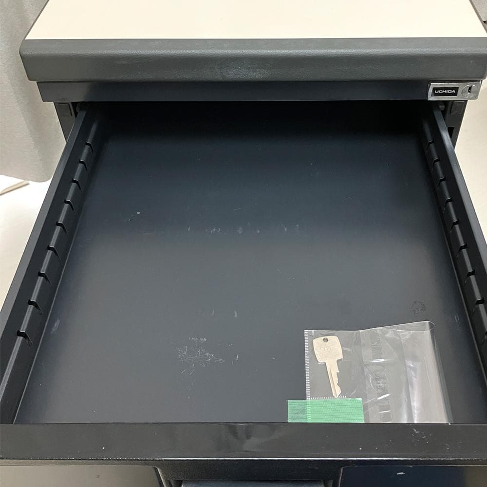 #2774-4　UCHIDA　スチールワゴン　サイドワゴン　　デスクワゴン