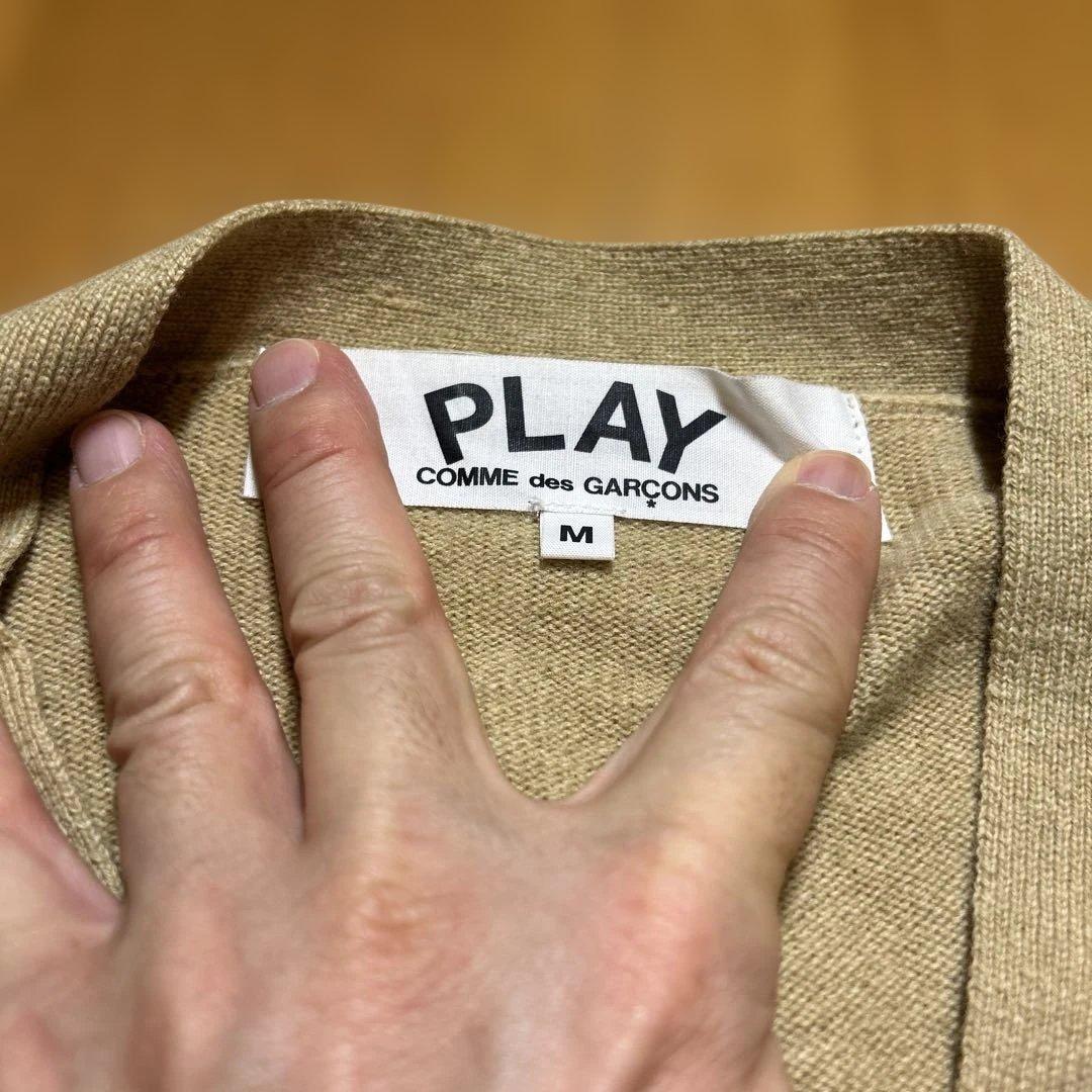 プレイコムデギャルソン ベージュ ニットカーディガン ブラックハート