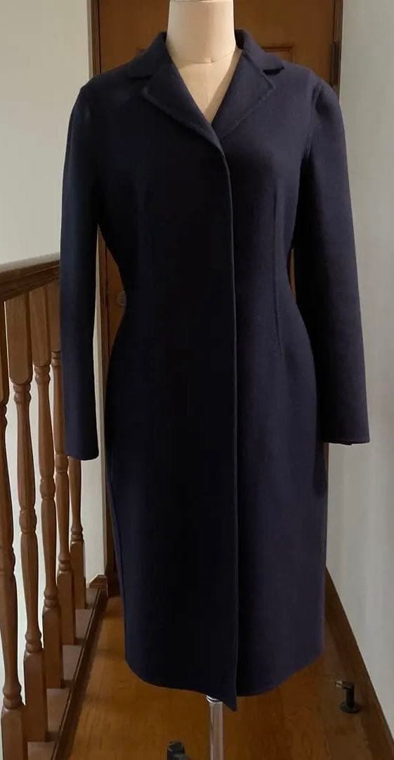 leaf　新品プラダのオーバーコートです。S〜M