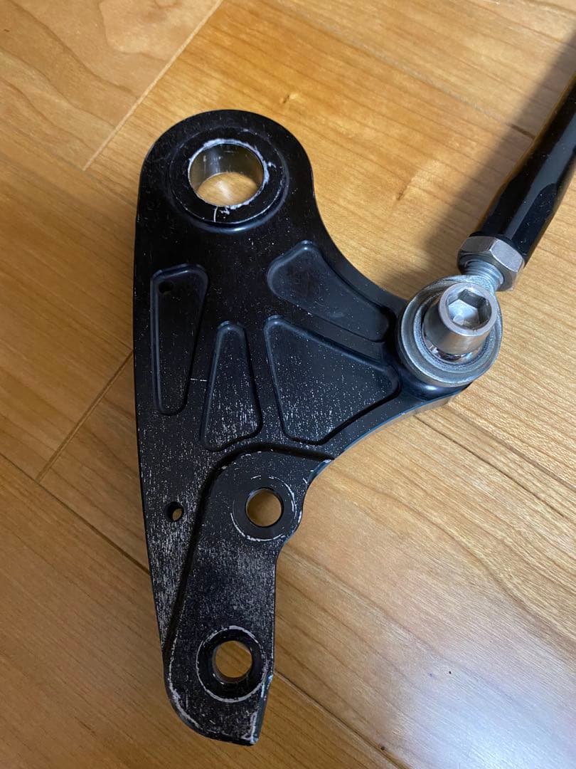 FXLRS ブレンボキャリパー　キャリパーサポート