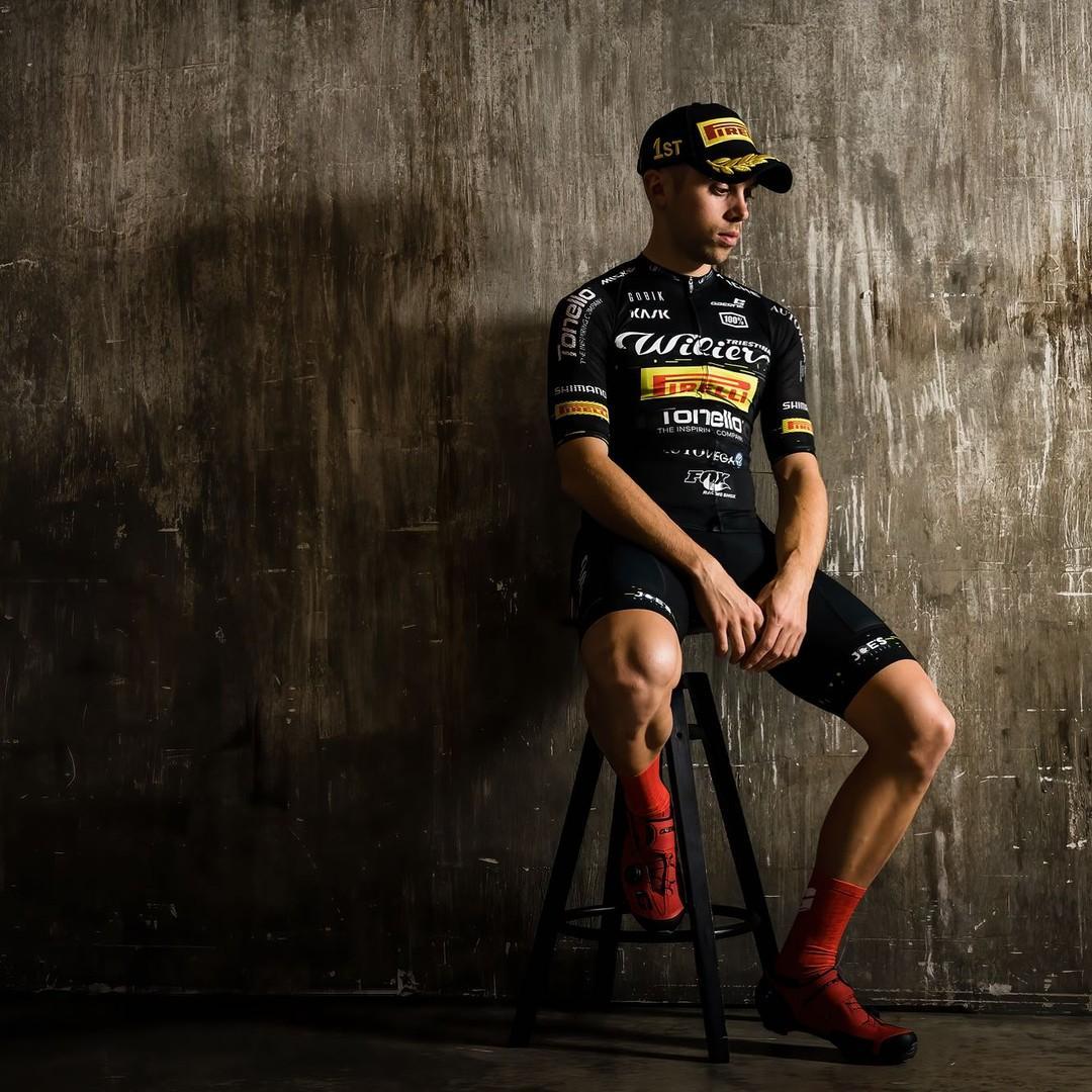 選手支給品 ウィリエール・トリエスティーナ・ピレリ ロードスーツ プロチーム