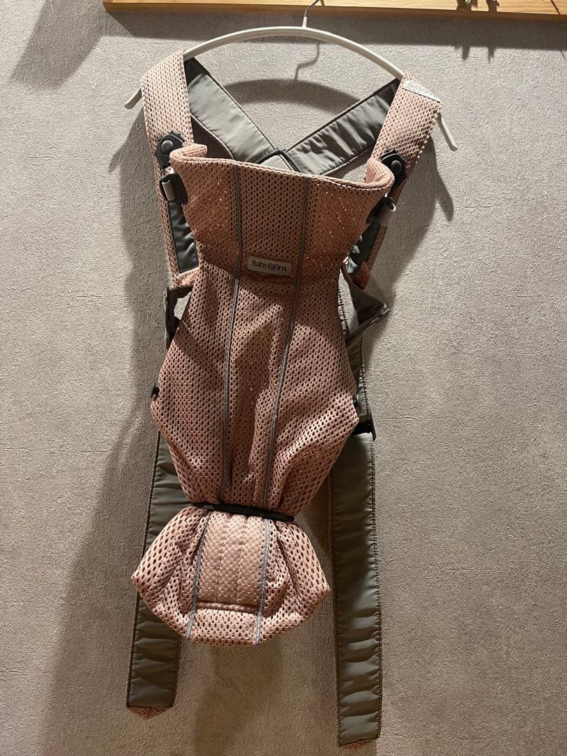 【美品】BABYBJÖRN ベビーキャリア ミニ エアリーメッシュダスティピンク