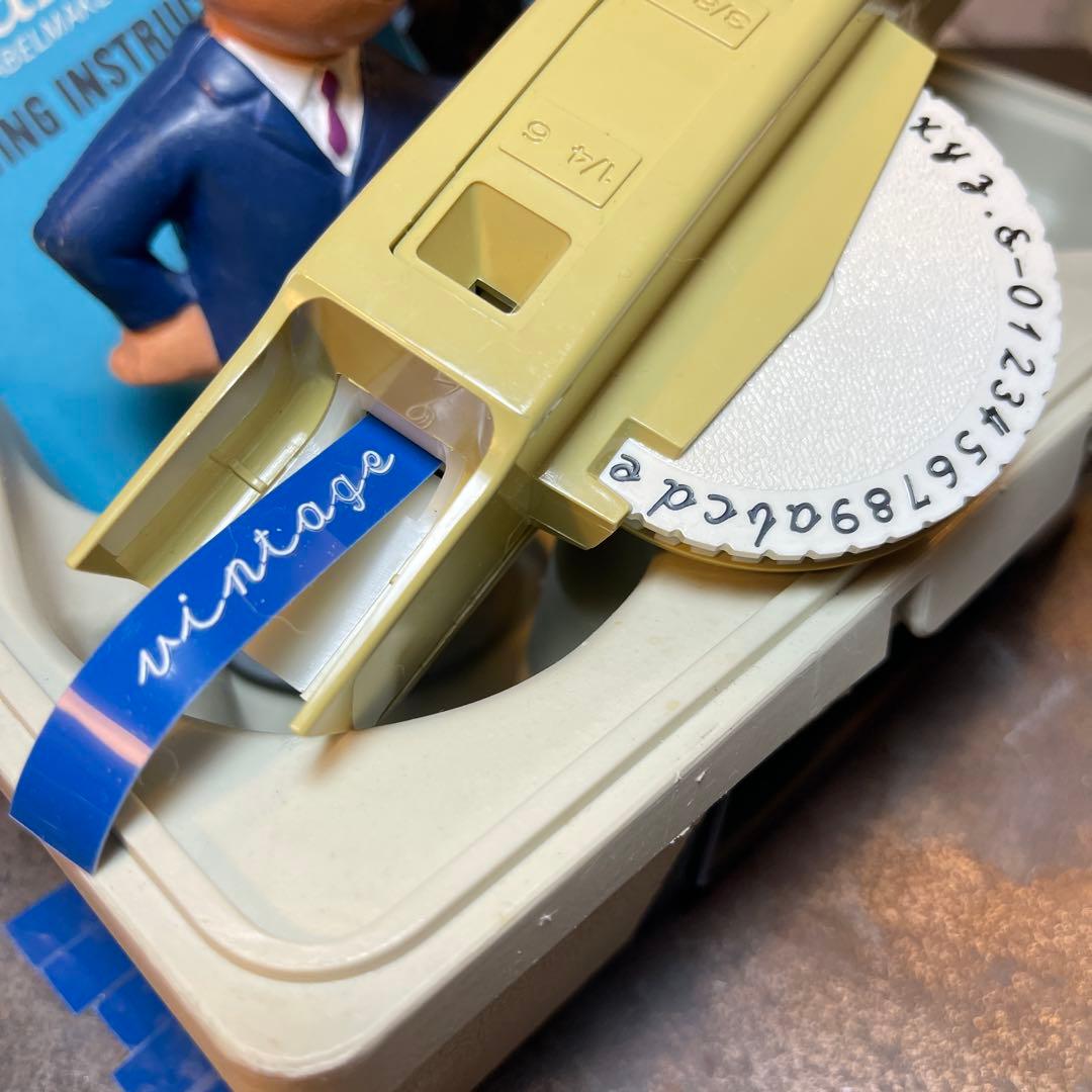 ■製品保証■ 【繋がる筆記体・文字盤4個】ダイモ M-6 DYMO 17515