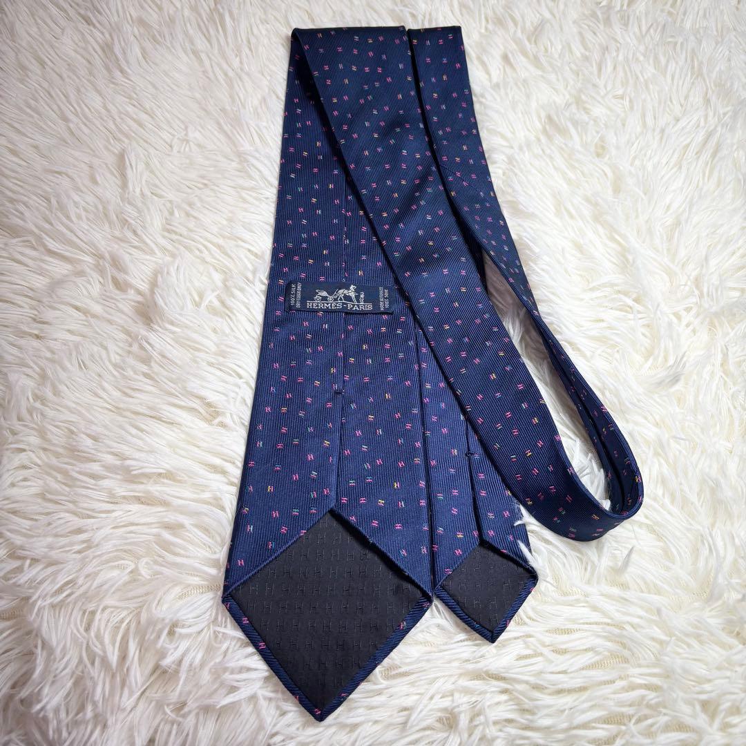✨激レア✨【美品】HERMES ネクタイ　ファソネ　H柄　ネイビー