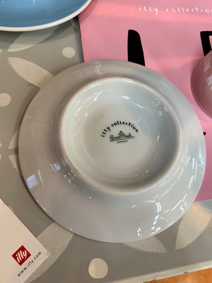 激レア　illy collection 2003 イリーアートコレクション