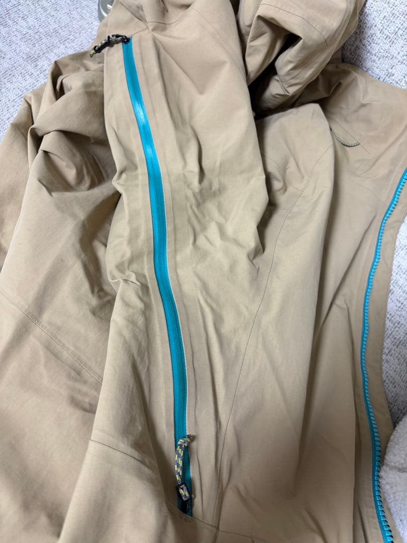 Burton [ak] GORE-TEX スノーボードジャケット　Mens