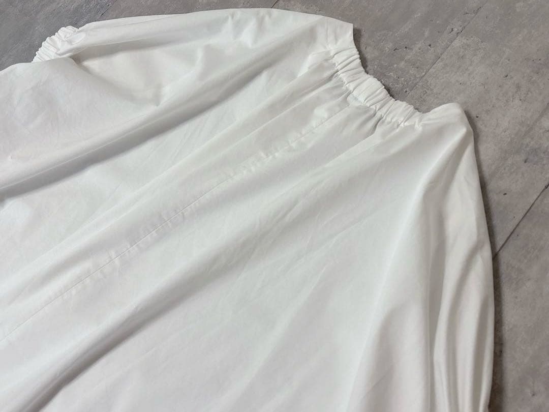 極美品✨金子綾さん着用【astraet】バックゴムブラウス　ゆったり