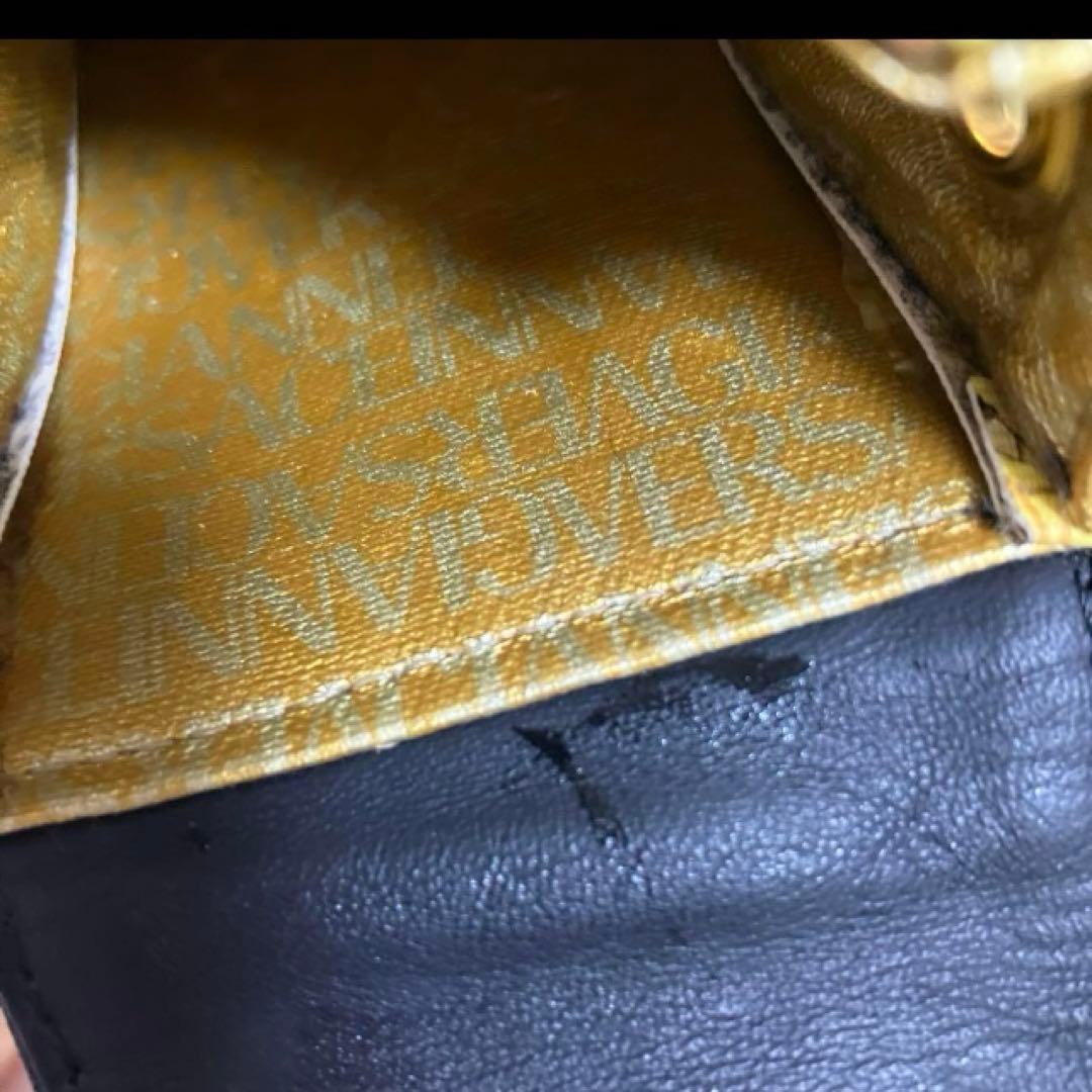 ジャンニヴェルサーチ 小物入れ 携帯入れ レオパードのチェーン携帯ケース