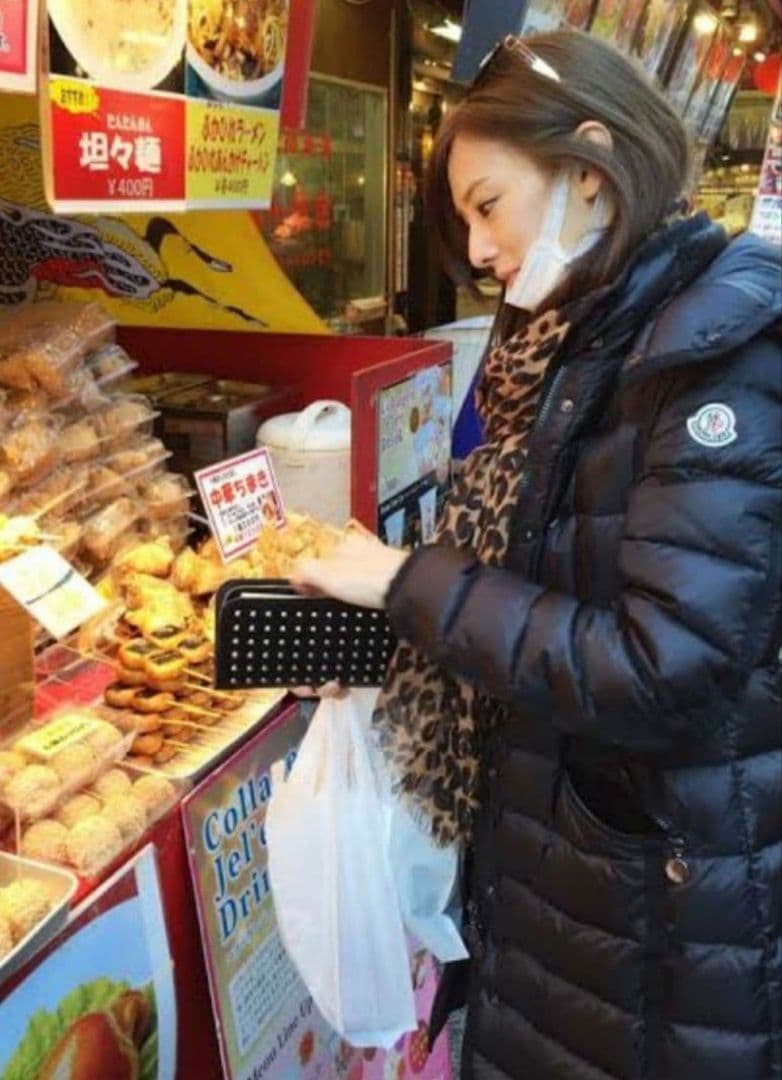 定価35万円■正規MONCLER■ＨＥＲＭＩＮＥ　ダウンコート　00