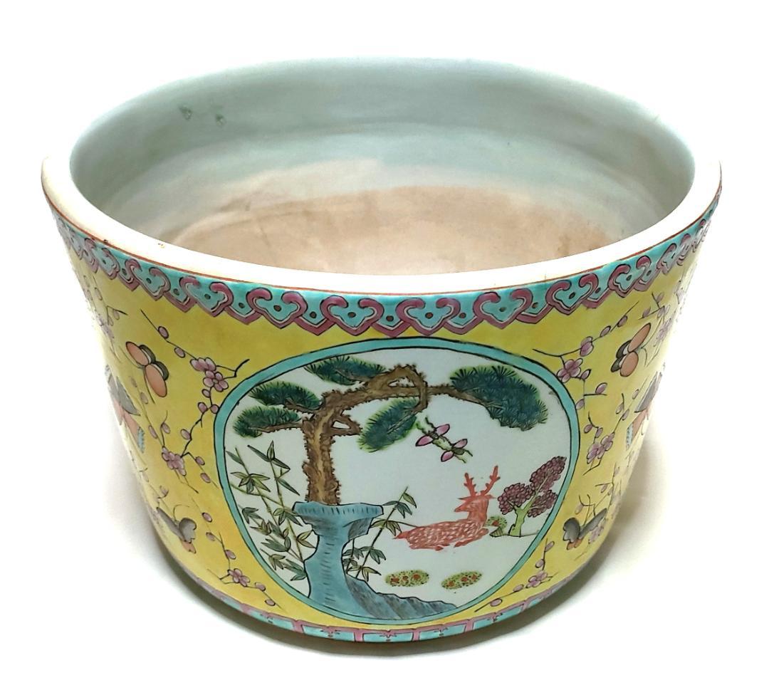 火鉢 黄色地に蝶々 松竹梅に鹿 Ad-210