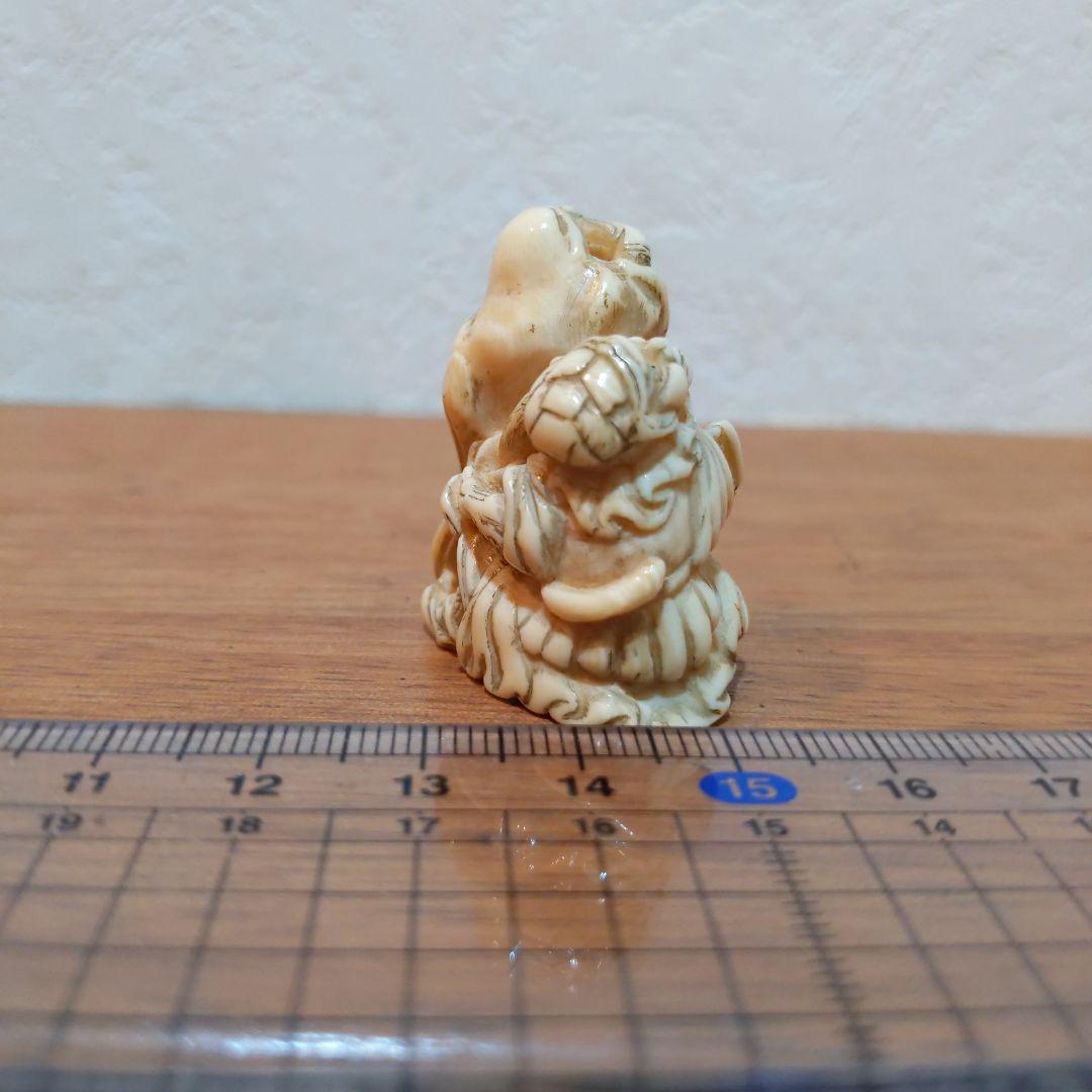 時代提げ物 人物根付 天然素材 【牛若丸と弁慶】高さ約3.5cm 重さ約13ｇ