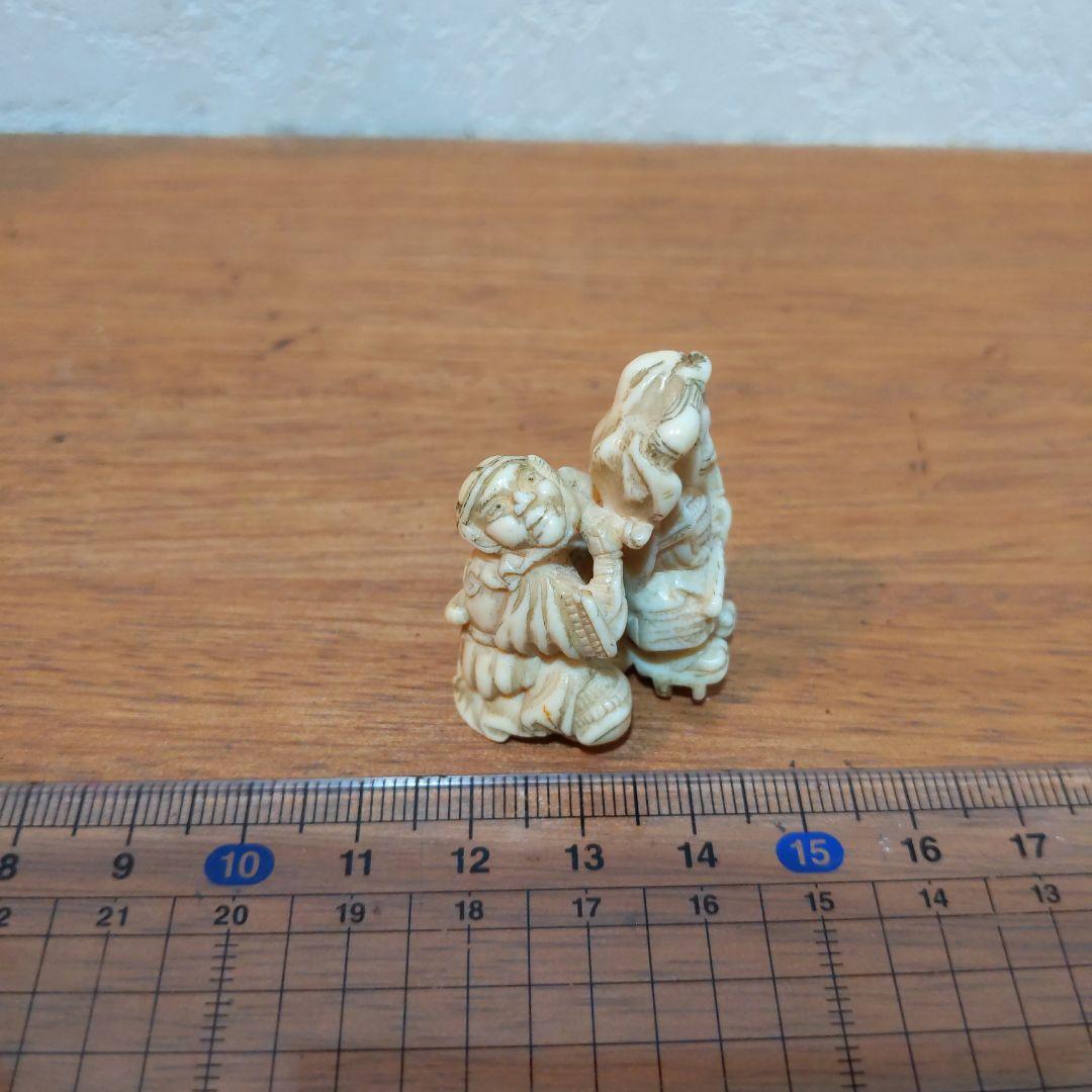 時代提げ物 人物根付 天然素材 【牛若丸と弁慶】高さ約3.5cm 重さ約13ｇ