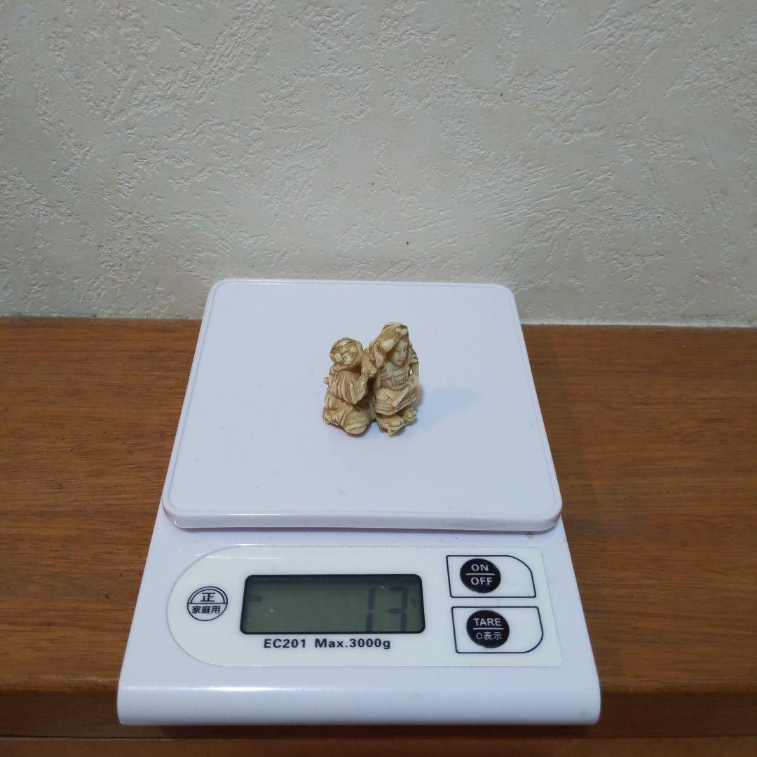 時代提げ物 人物根付 天然素材 【牛若丸と弁慶】高さ約3.5cm 重さ約13ｇ