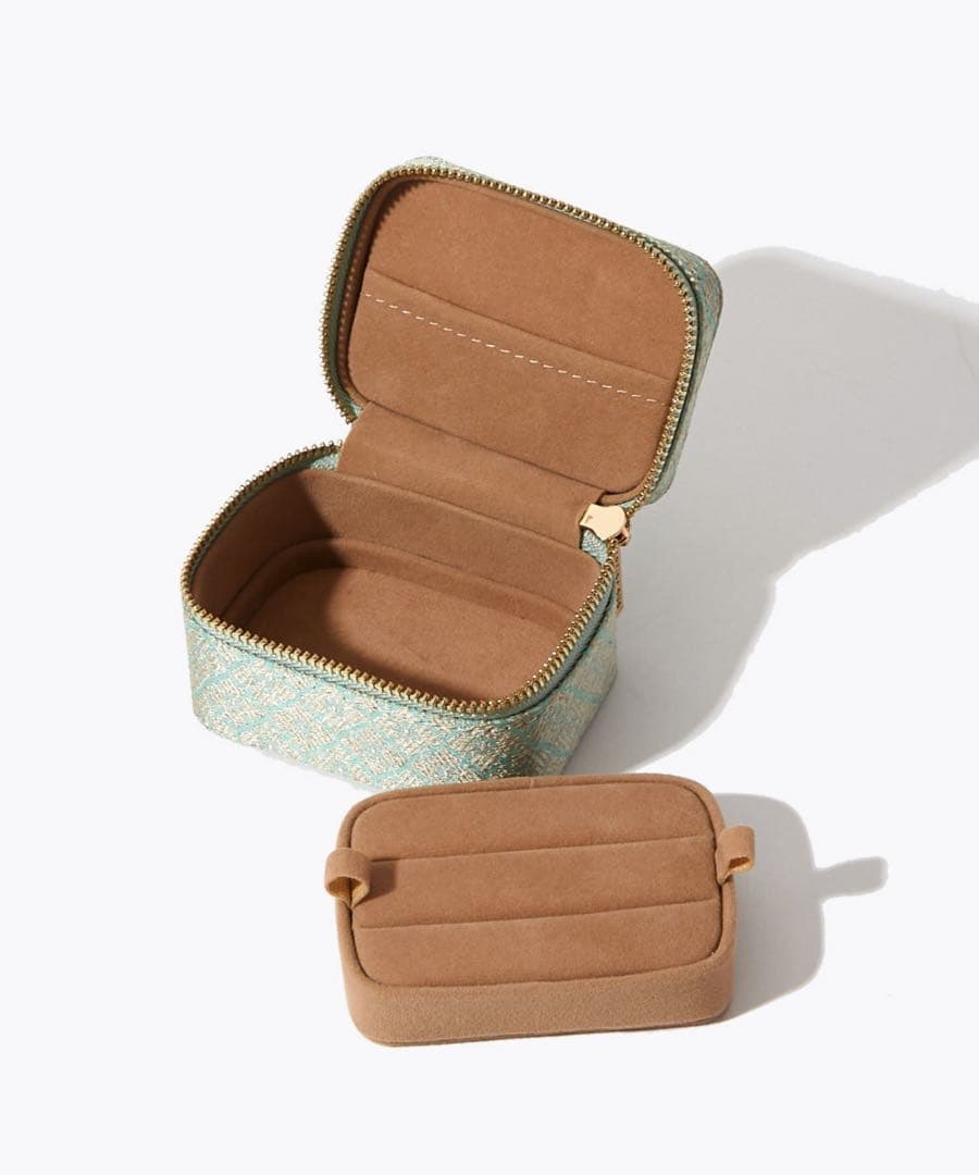 アルティーダウード アクセサリーポーチ　ジュエリーポーチ