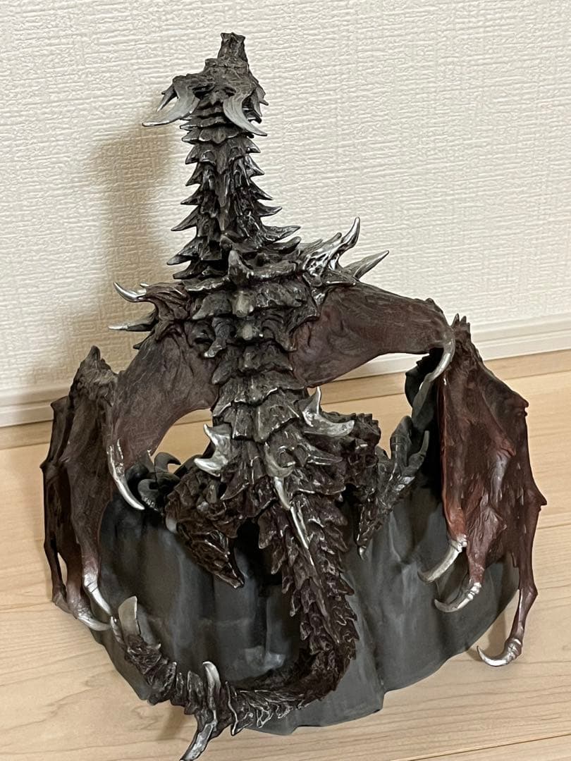 箱なし　アルドゥイン フィギュア　スカイリム　Skyrim