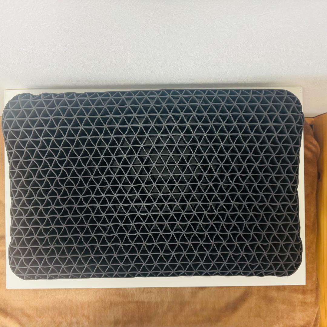 【中古品】ヒツジのいらない枕 至極　枕カバー付き