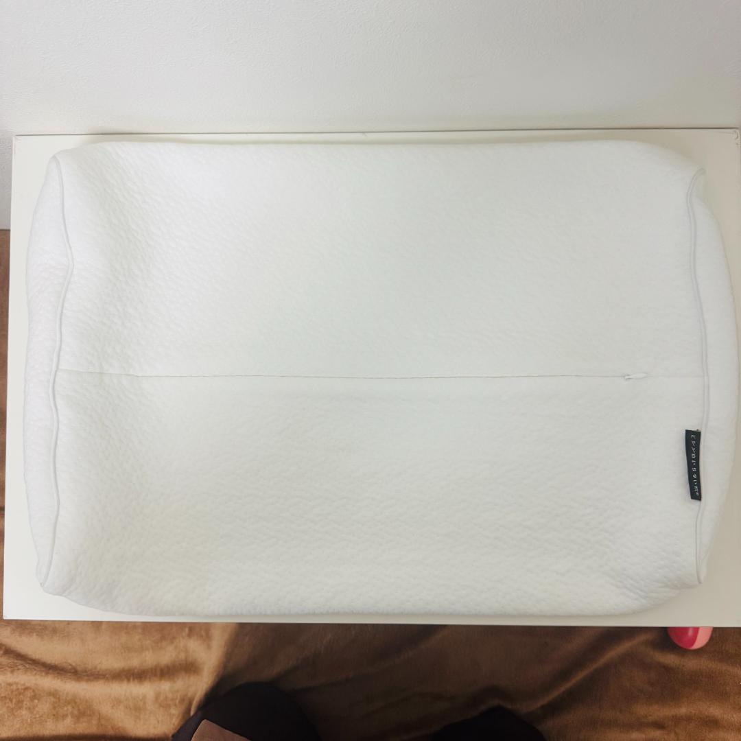 【中古品】ヒツジのいらない枕 至極　枕カバー付き