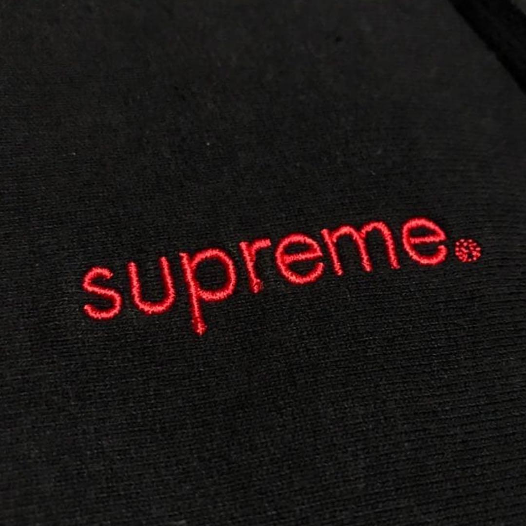 美品　希少デザイン Supreme 18aw 刺繍 スモール ロゴ パーカー