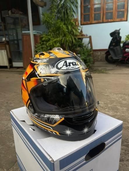 AraiRX7X バイクフルフェイスヘルメット レトロサムライデザイン Lサイズ