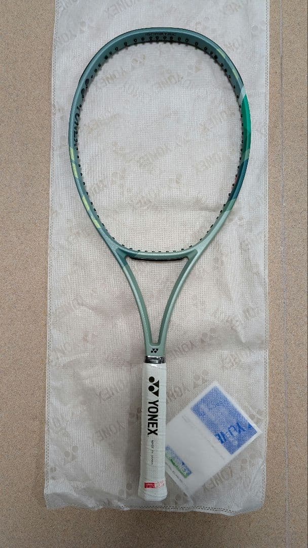 新品　YONEX PERCEPT 100　G2 ガット工賃込