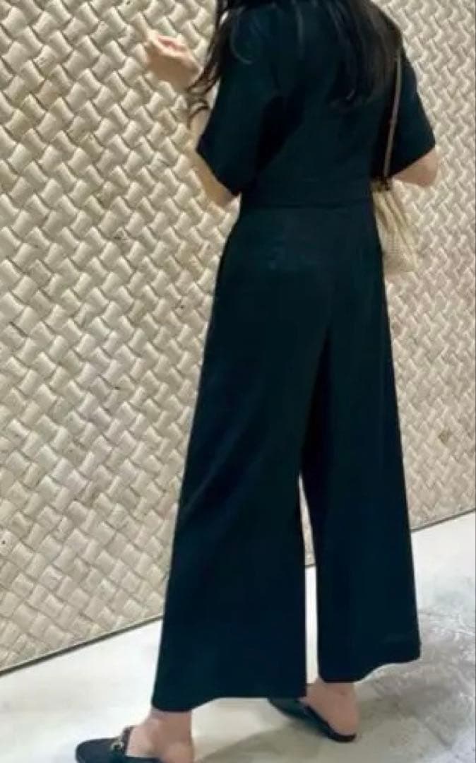 アルアバイル　　ブラックオールインワン