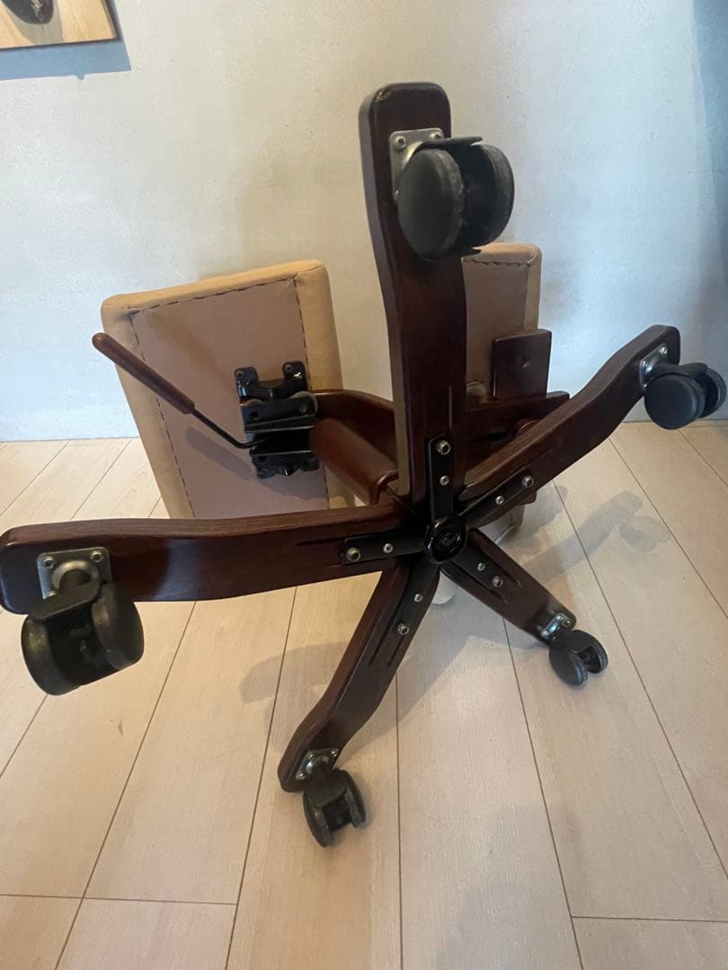 希少品　美品　stokke VARIER バリエールウイング　腰痛対策　姿勢矯正