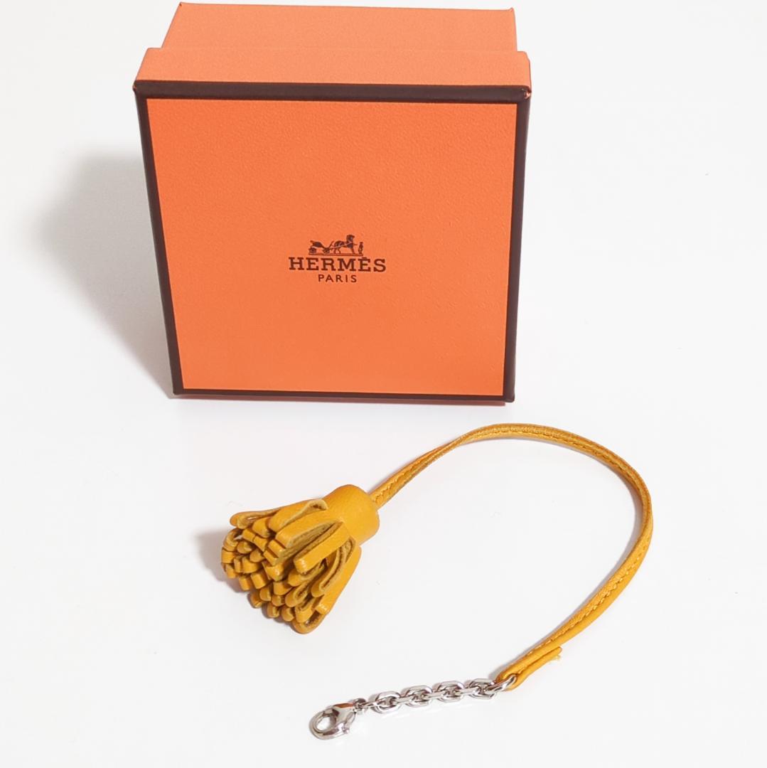 エルメス カルメンチータ グランポンポン20 ブックマーク しおり チャーム