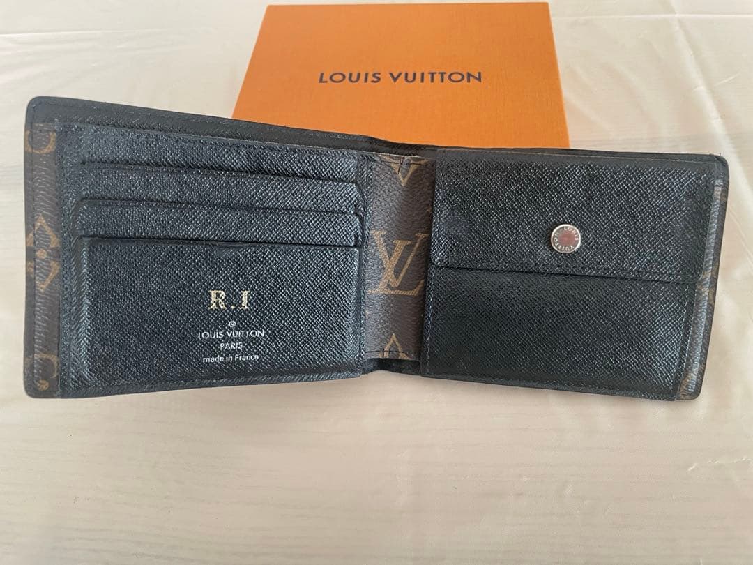 ルイヴィトン モノグラム マカサーポルトフォイユミンドロ 二つ折り財布