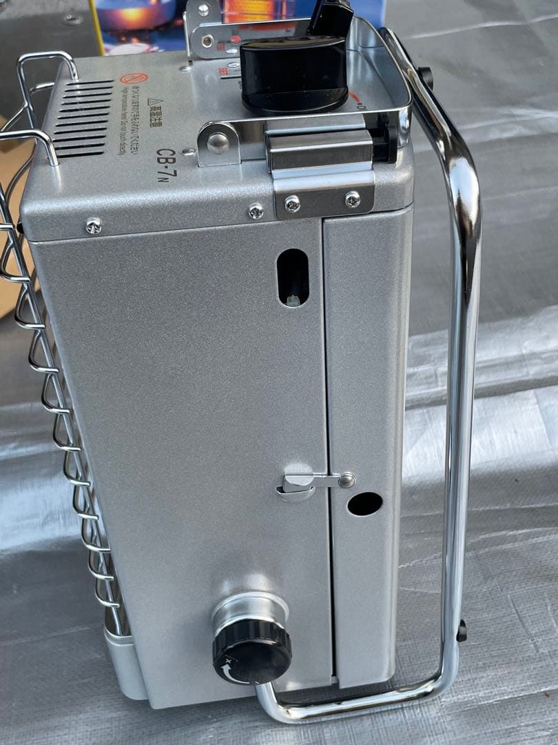 廃番 イワタニ Iwatani カセットガスヒーター ストーブ CB-7N 美品