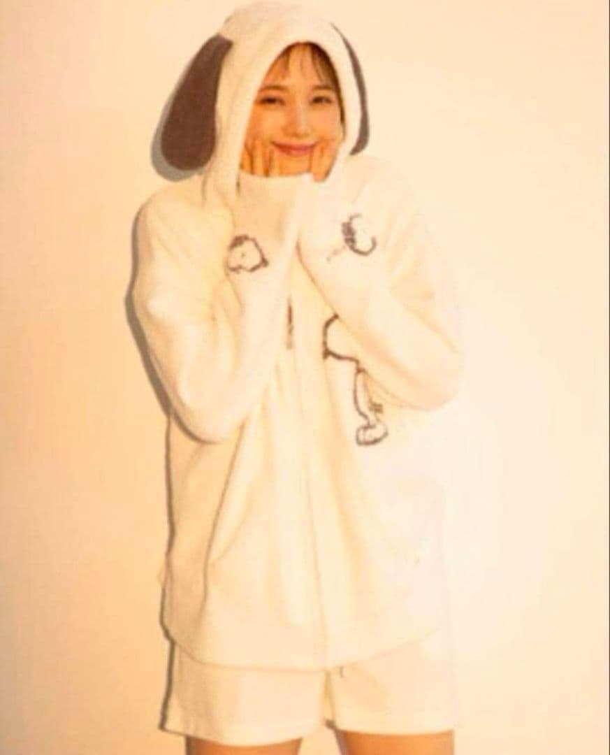 新品タグ付き♪ 本田翼着用 ジェラートピケ 耳付きフードスヌーピーパーカー F