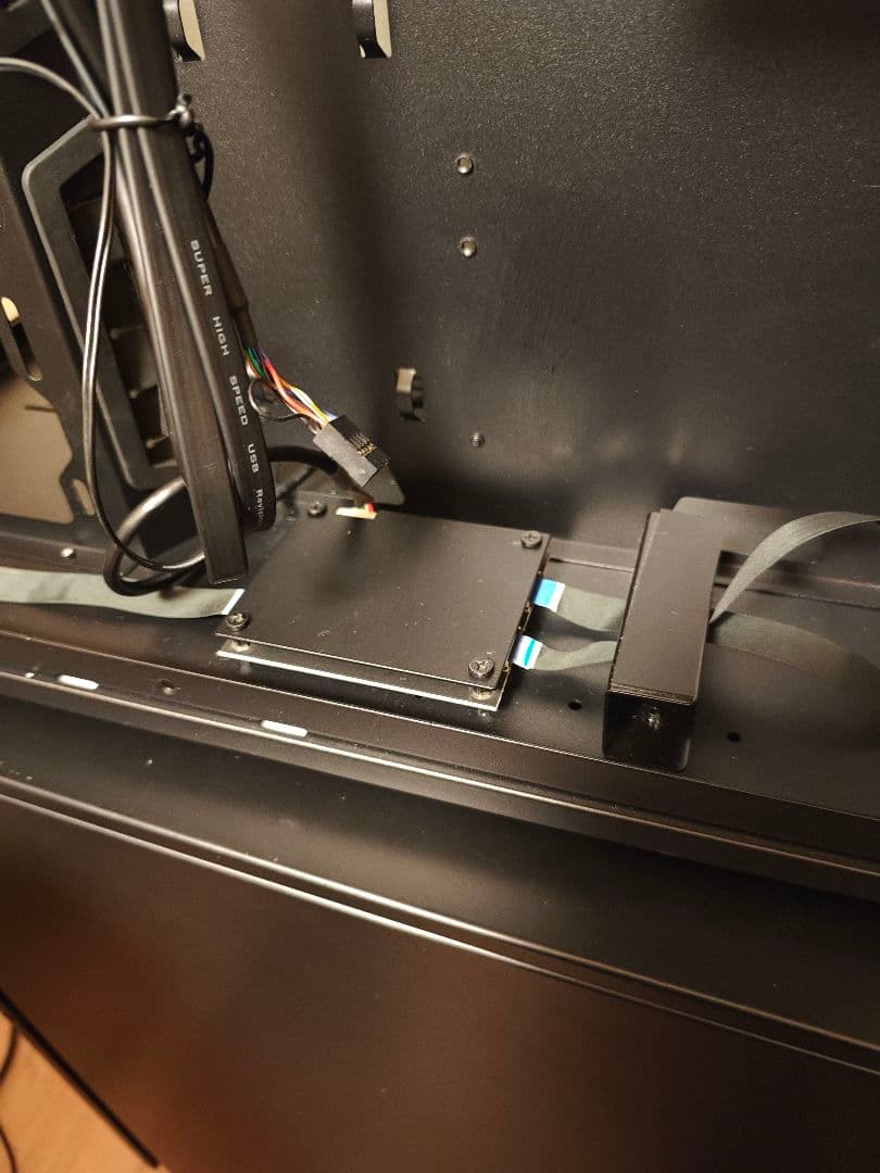 Razerファン必見 Lianli O11 Razer +ファン9個+RGBコン