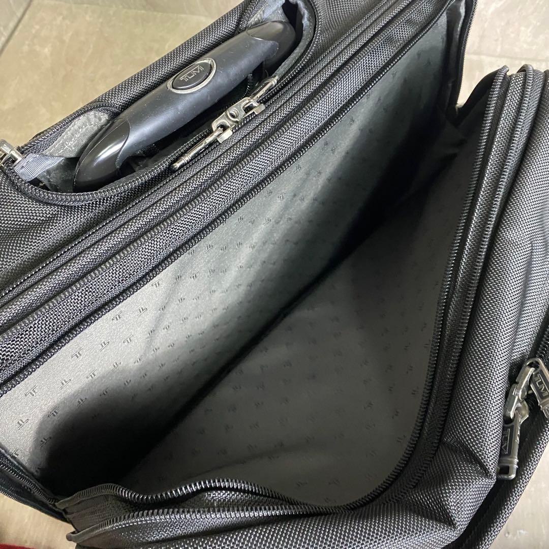 極美品 廃盤モデル TUMI G4.4 26103D4 コンピューターケース付