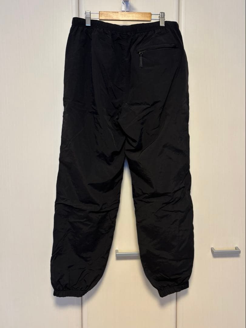 Supreme ブラックパンツ ジッパーポケット付き